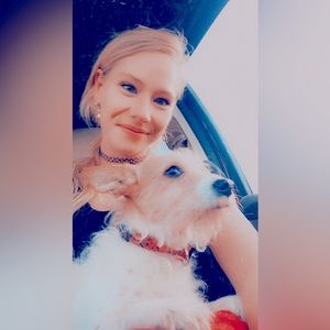 Meet your Posher, Brittney